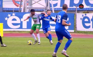 Берое остана с десет човека в последните минути срещу Монтана (видео)