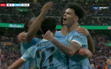 Ужасяваща грешка на Кепа - Манчестър Сити удари Арсенал във финала (видео)