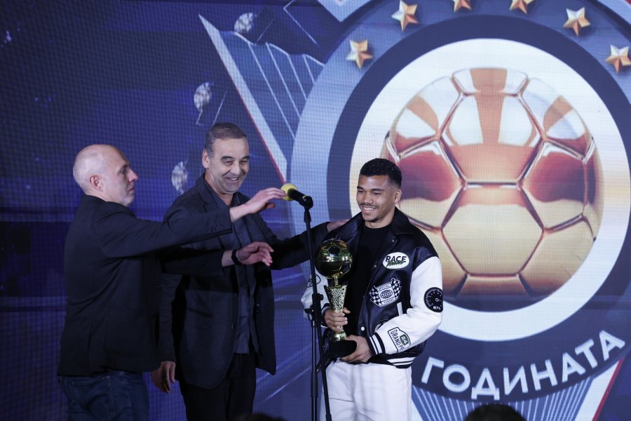 Футболист на Годината1