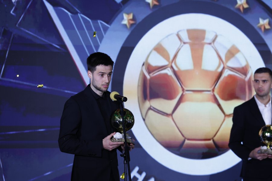 Футболист на Годината1