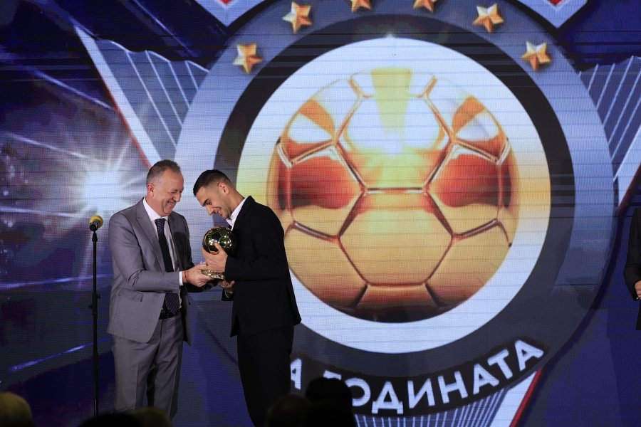 Футболист на Годината1