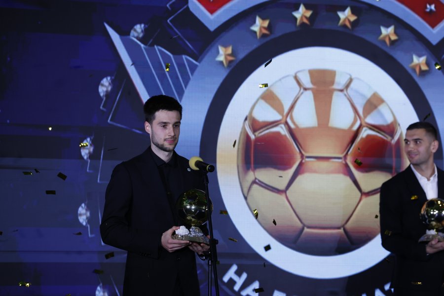 Футболист на Годината1