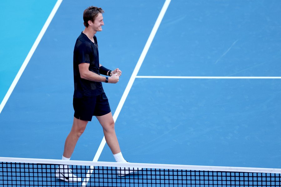 Карлос Алкарас Себастиан Корда1