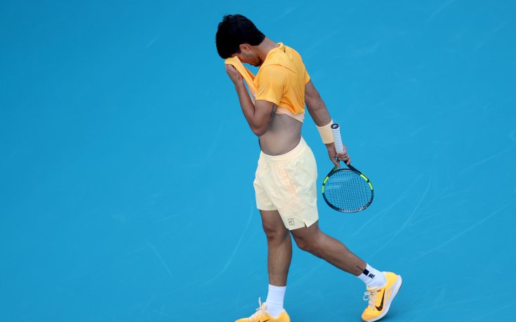 Шок в Маями: Алкарас се сгромоляса срещу 36-тия в света (видео + снимки)