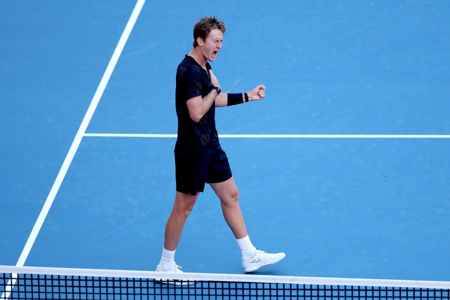 Карлос Алкарас Себастиан Корда1