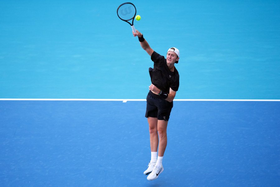 Карлос Алкарас Себастиан Корда1