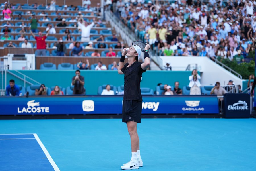 Карлос Алкарас Себастиан Корда1