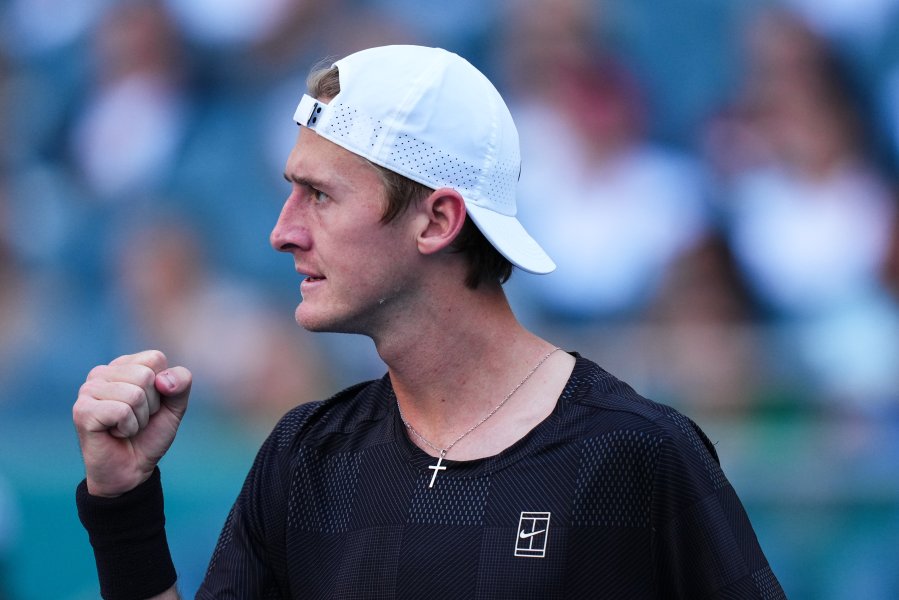 Карлос Алкарас Себастиан Корда1