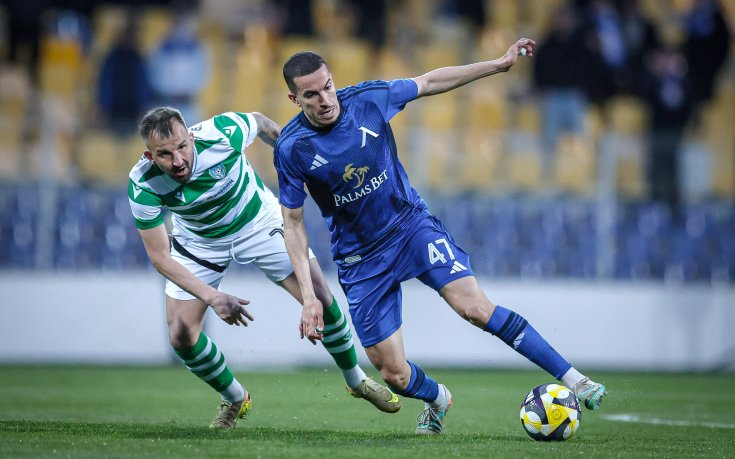 Капитанът на Левски ще замени наказания Бурас в Добрич