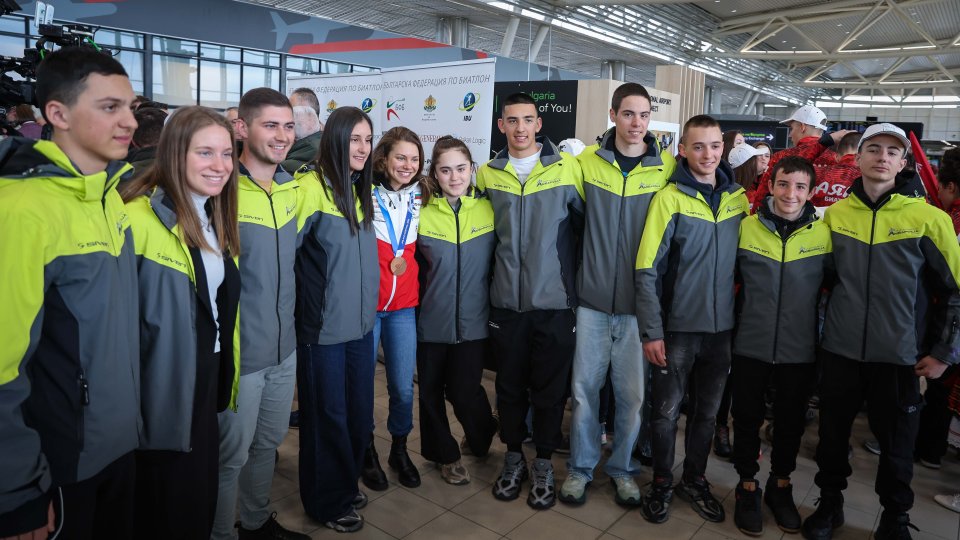 Лора Христова се завърва в България след Зимните олимпийски игри1