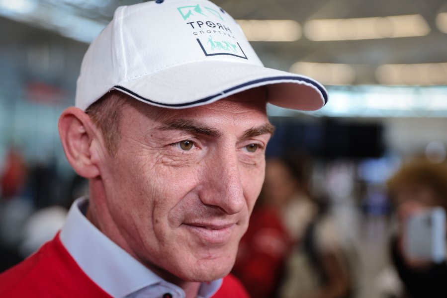 Лора Христова се завърва в България след Зимните олимпийски игри1