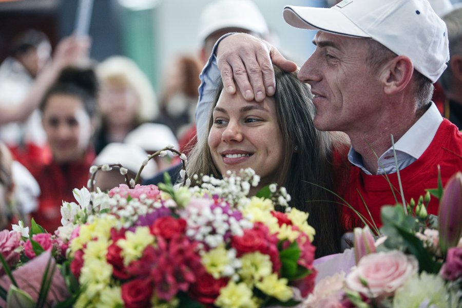Лора Христова се завърна в България1