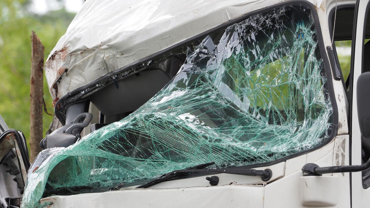 Катастрофа между три камиона затвори временно Прохода на Републиката