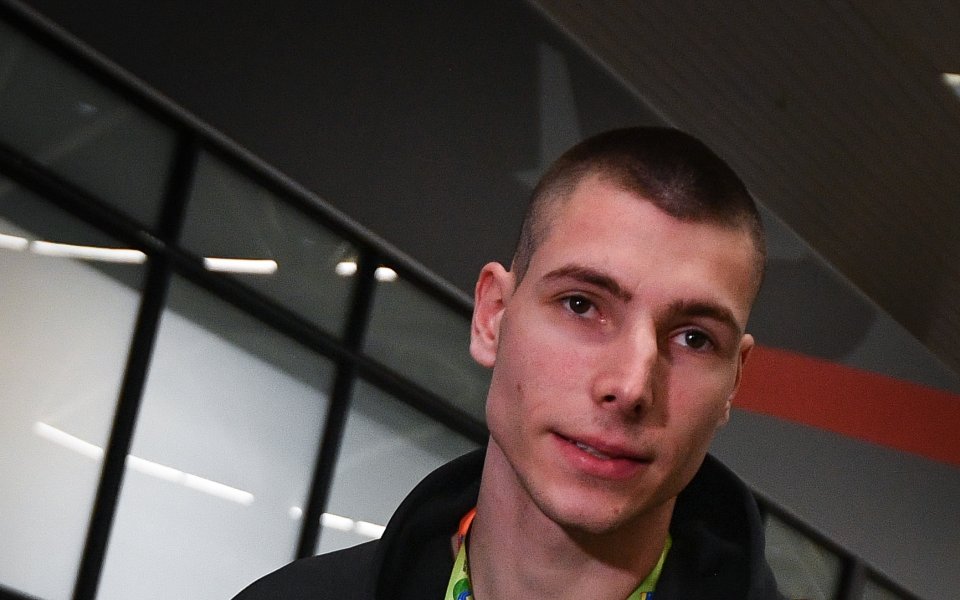 БФЛА награди Божидар Саръбоюков и Александра Начева със специални чекове