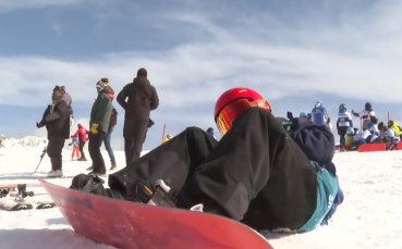 Деца и адреналин на Витоша: проведе се уникално състезание по сноуборд