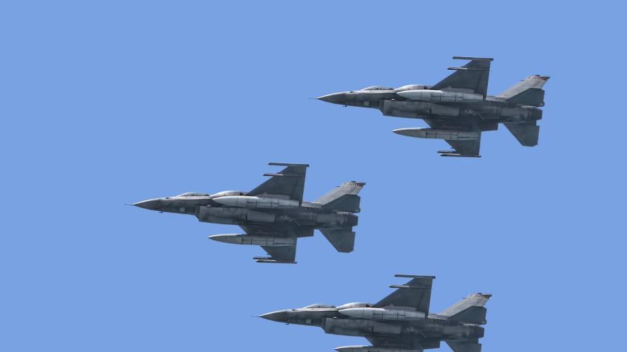 Израел: Ударихме най-важния завод за експлозиви в Иран