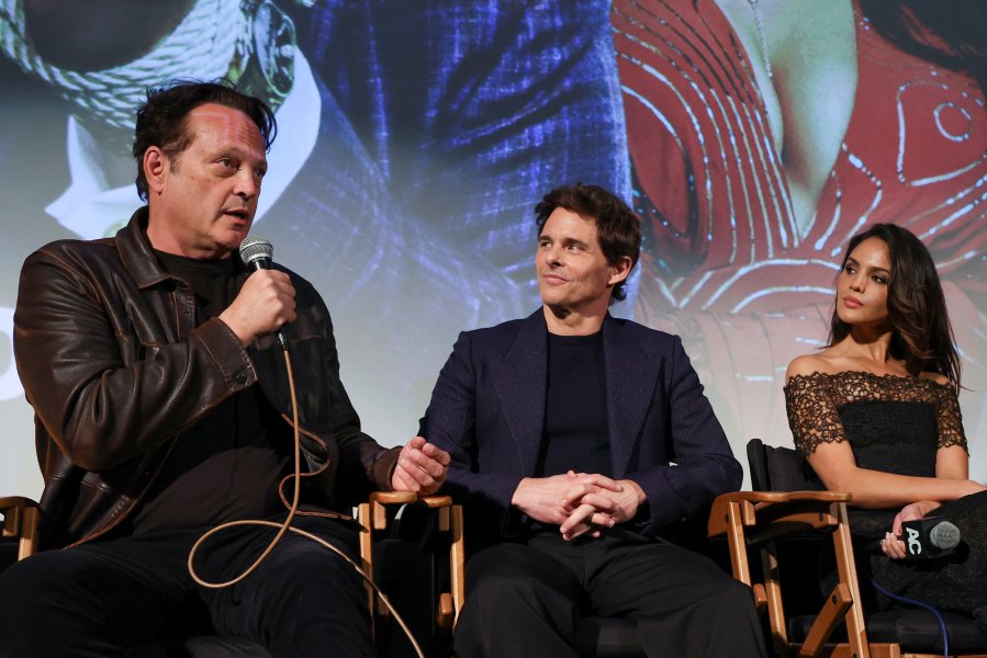 Ейса Гонсалес1