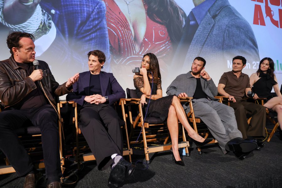 Ейса Гонсалес1