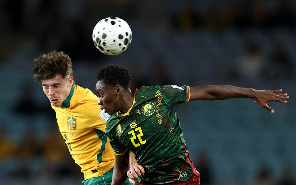 Защитник на Левски дебютира със загуба в дебюта си за Камерун