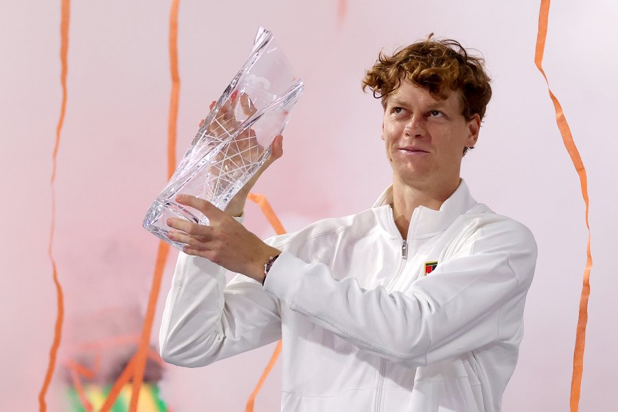 Яник Синер спечели Мастърс турнира в Маями и оформи Слънчев1