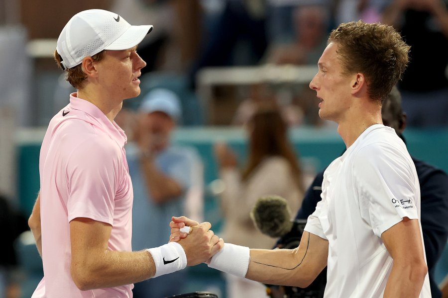 Иржи Лехечка Яник Синер1