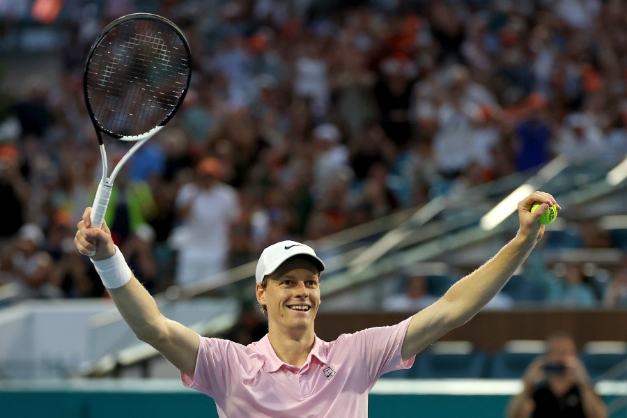 Иржи Лехечка Яник Синер1