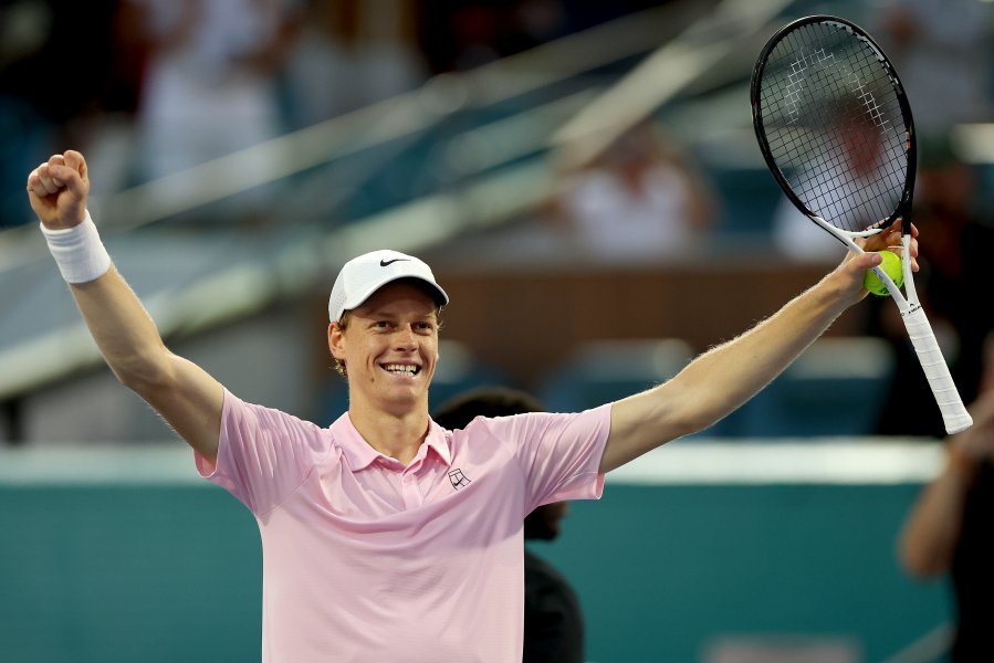 Иржи Лехечка Яник Синер1