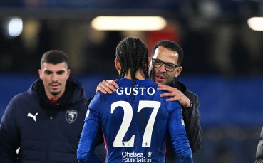 Защитник на Челси защити Росиниър: Вярваме в него, той е топ треньор