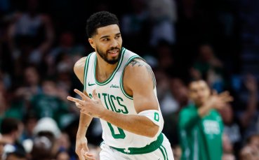 Джейсън Тейтъм напомни за себе си и донесе успеха на Бостън в Шарлът