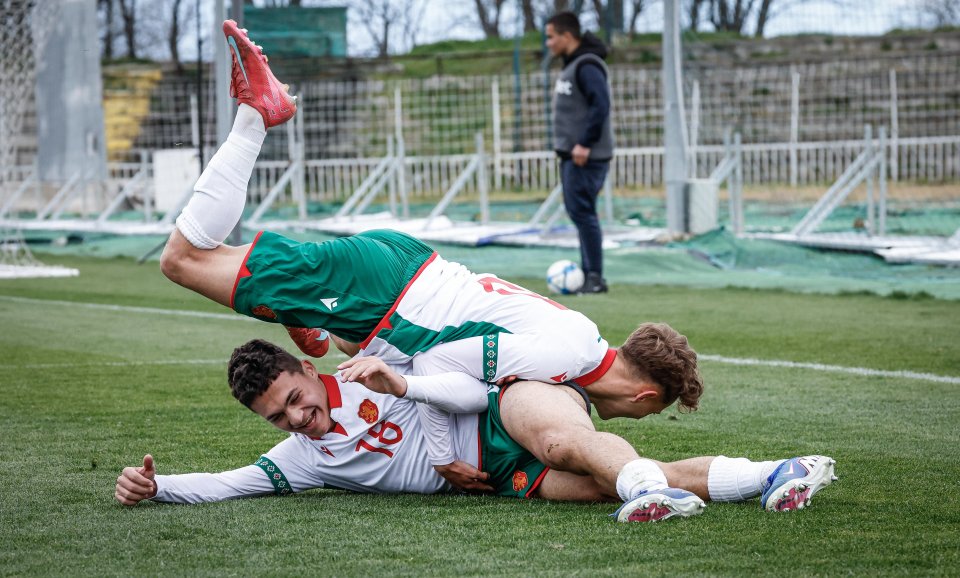 България U17 Литва U171