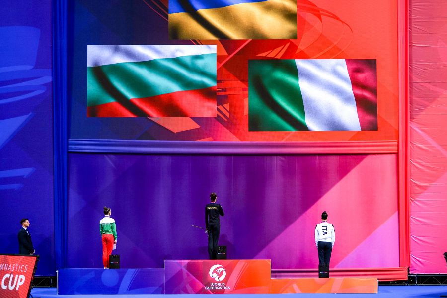 <p>Финалите на отделните уреди на Световната купа по художествена гимнастика.</p>