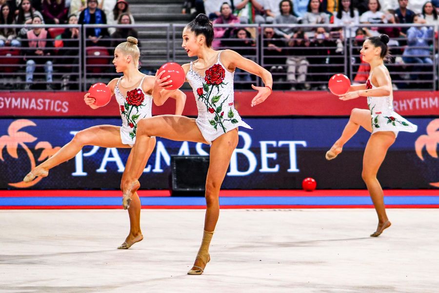 <p>Финалите на отделните уреди на Световната купа по художествена гимнастика.</p>