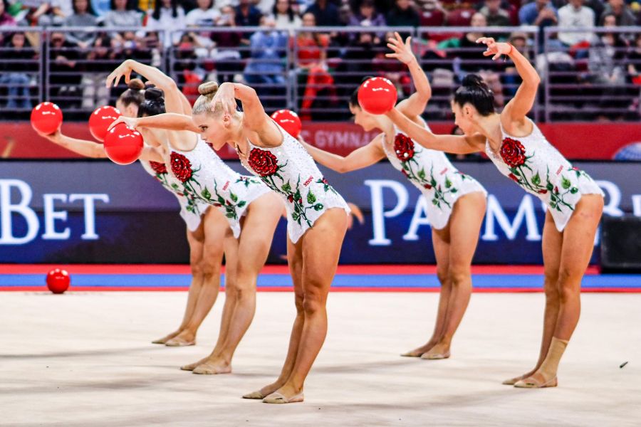 <p>Финалите на отделните уреди на Световната купа по художествена гимнастика.</p>