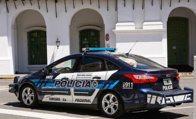 Загинал и 8 ранени след стрелба в училище в Аржентина