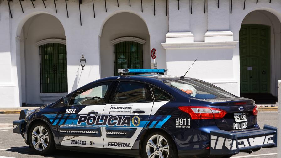 Загинал и 8 ранени след стрелба в училище в Аржентина