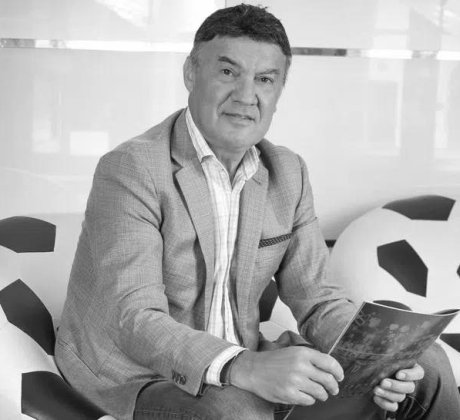 България се прощава с една от най големите си футболни легенди