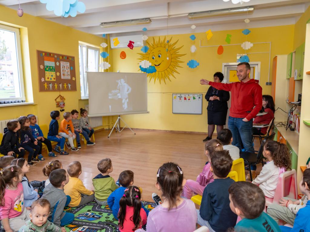 Ники Василковски в детската градина