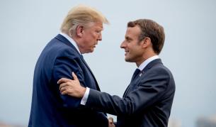 Тръмп се подигра на Еманюел и Брижит Макрон