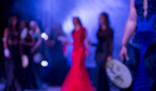 Луд танц по бански взриви мрежата: Участничка в конкурс за красота стана сензация (ВИДЕО)