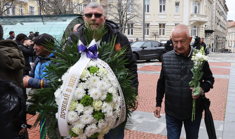 България се прощава с Борислав Михайлов1