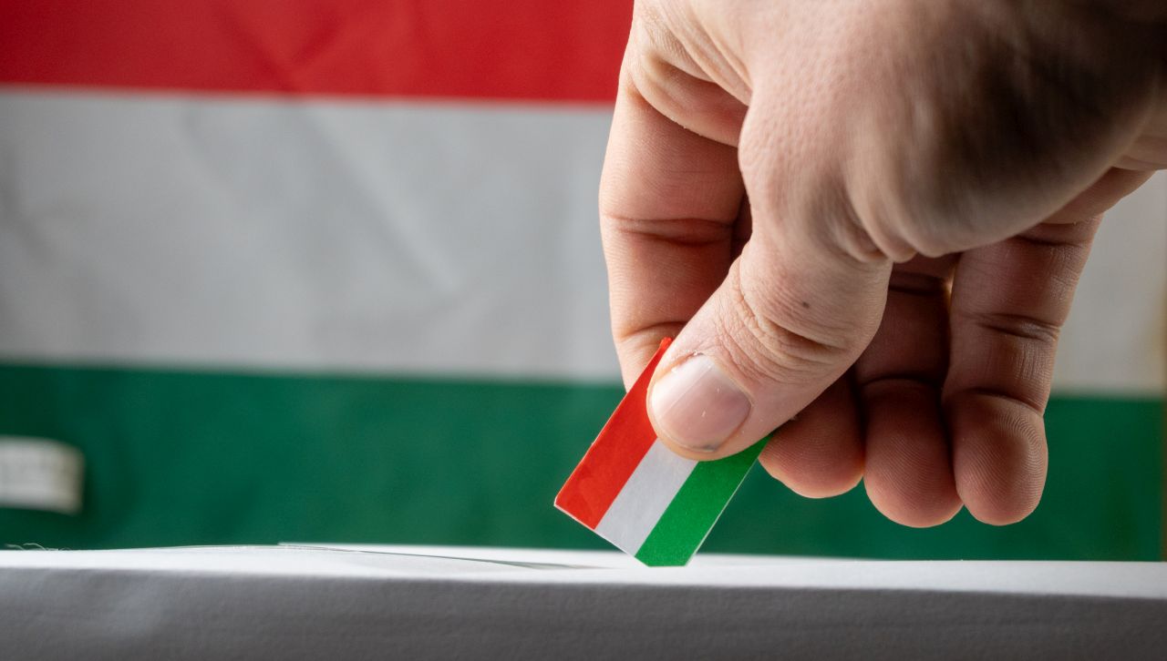 Гардиън: Унгария избира между досегашния курс и промяна