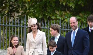 Кралското семейство се събра в отлично настроение за традиционната великденска служба в параклиса „Сейнт Джордж“ в замъка Уиндзор.