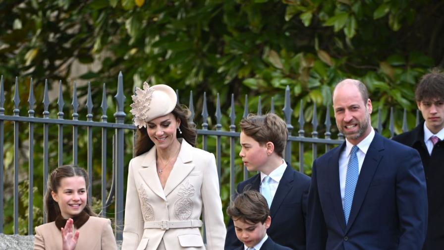 Кралското семейство се събра в отлично настроение за традиционната великденска служба в параклиса „Сейнт Джордж“ в замъка Уиндзор.