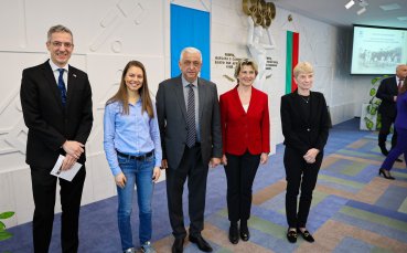 Станка Златева, Белчо Горанов и Пламен Кръстев продължават да съдят БОК, съобщи Весела Лечева