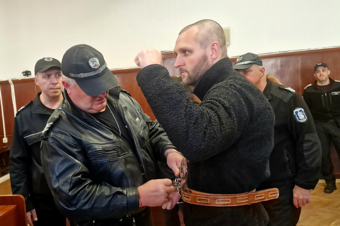 В България съдят активист от САЩ за тероризъм в Чехия