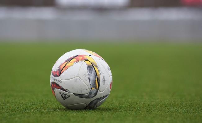 Футболният сезон навлиза в своята решитална фаза