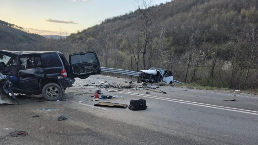 Катастрофа с жертва и ранени в Прохода на Републиката