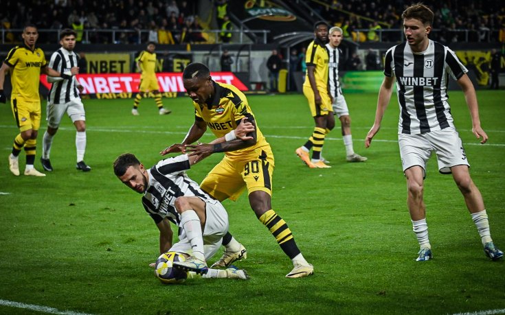 НА ЖИВО: Ботев Пд - Локомотив Пд 1:1, Неделев изравни от дузпа