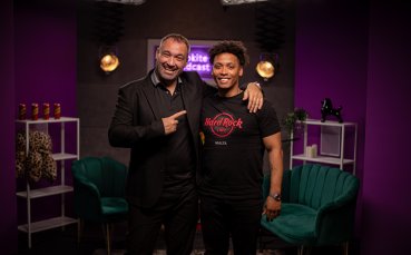 Виктор: От битката за оцеляване до сцената на “Капките”