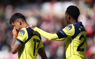 „Черните котки“ засилиха Тотнъм към Чемпиъншип в дебюта на Де Дзерби